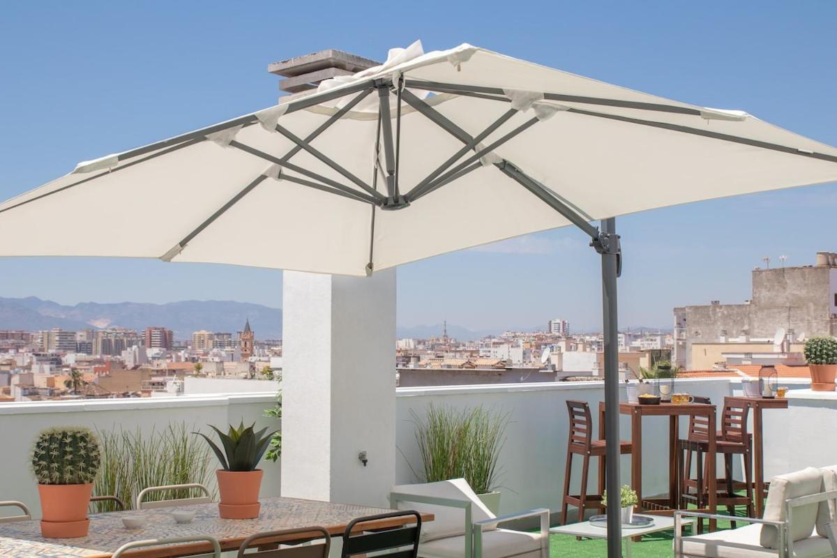C56 - Studio With Amazing Terrace In The Centre Málaga Exterior foto