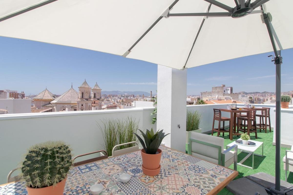 C56 - Studio With Amazing Terrace In The Centre Málaga Exterior foto